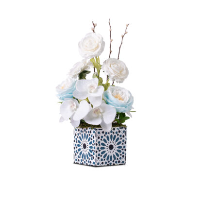 Floral arrangements in oriental ceramic vase