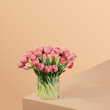 Tulips arrangement in Glass vase